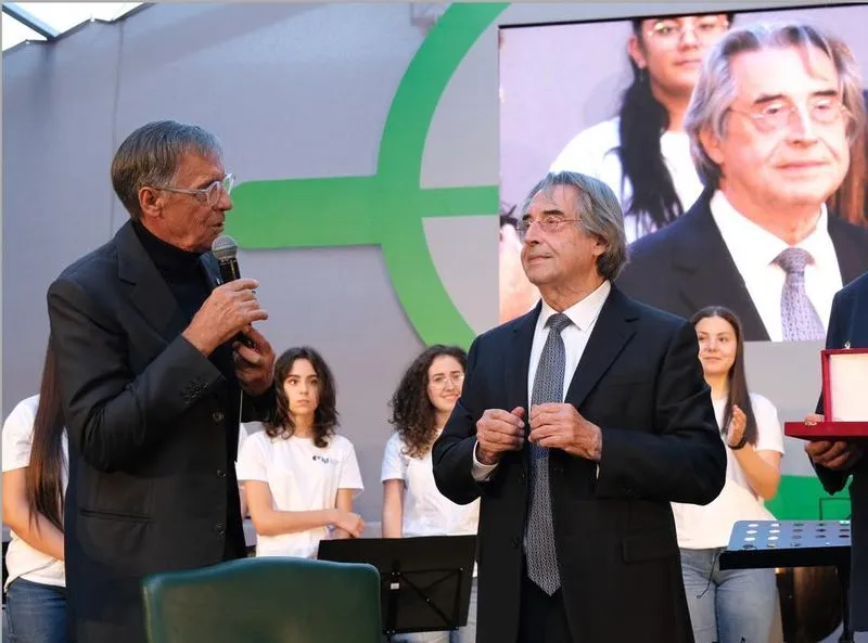 SANTENA - Il maestro Riccardo Muti riceve il Premio Camillo Cavour 2025 - FOTO