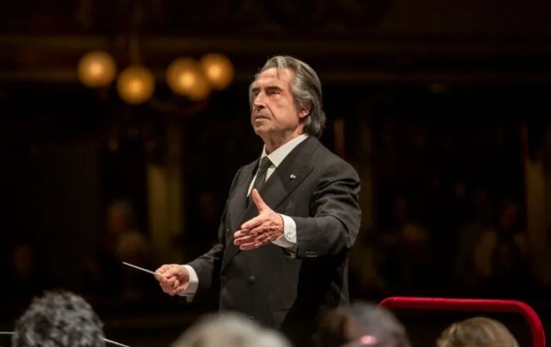 SANTENA - Il premio Cavour 2025 assegnato al maestro Riccardo Muti
