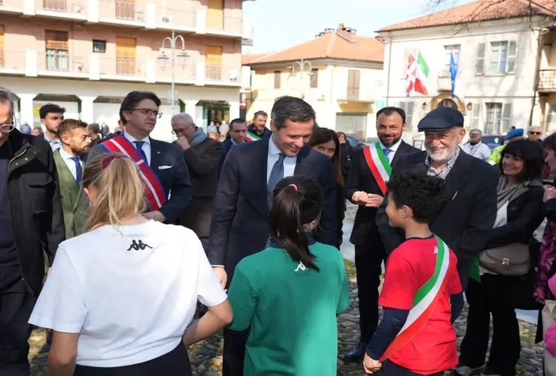SANTENA - Il sottosegretario alla difesa, Matteo Perego di Cremnago, alle celebrazioni della «Giornata dell’Unità Nazionale»