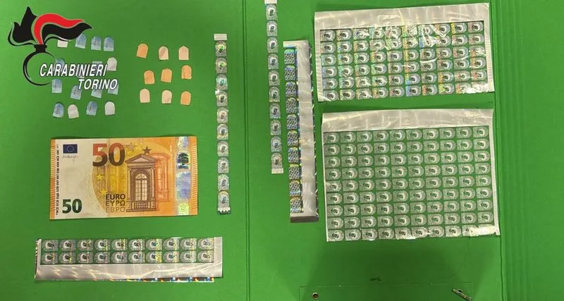 STRAMBINO - A 17 anni produce banconote false: arrestato dai carabinieri