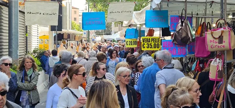 «Gli Ambulanti di Forte dei Marmi®» a TORINO E CASELLE TORINESE nel week-end del 8 e 9 marzo