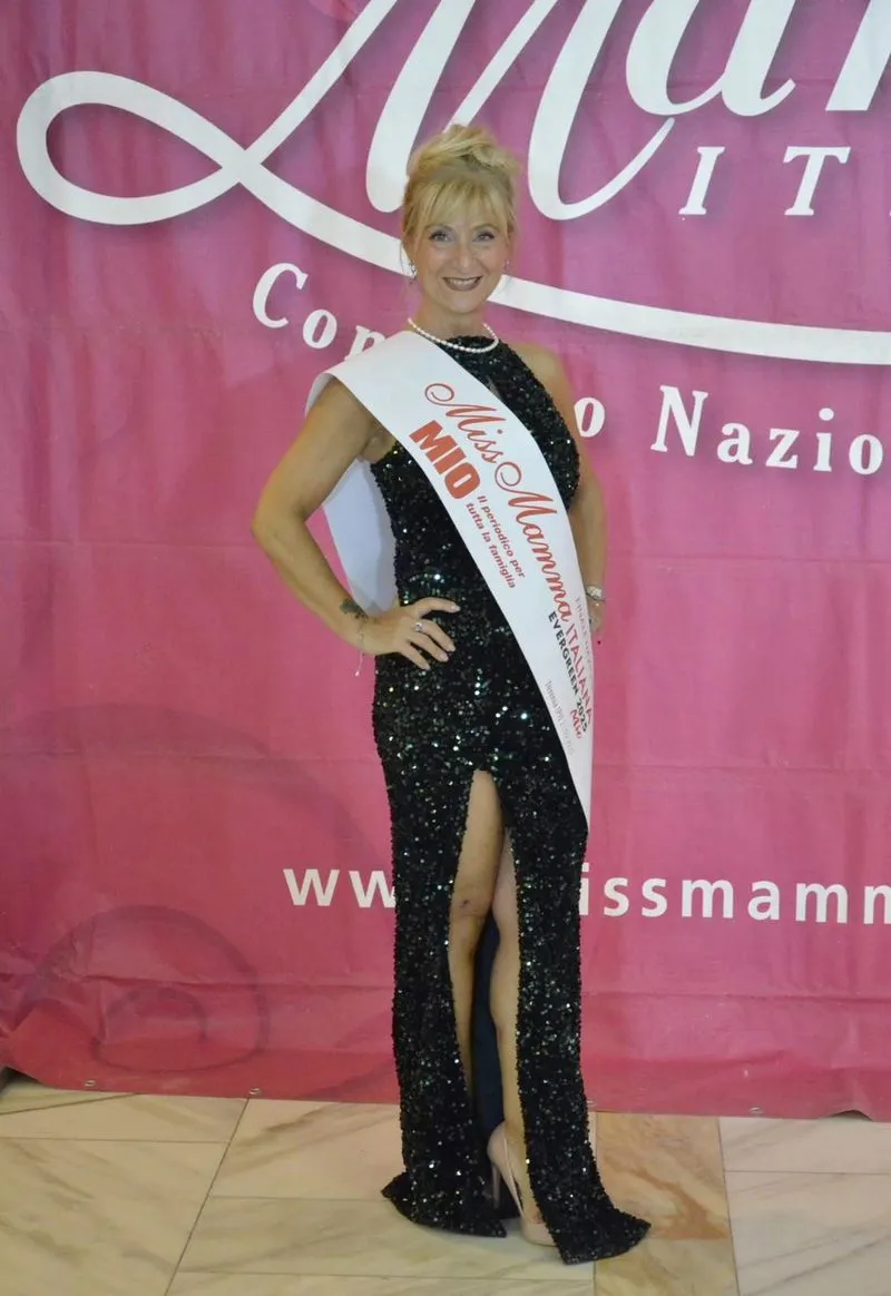 TORINO SUD - Silvia Accardo premiata alla finalissima di Miss Mamma Italiana Evergreen 2025 - FOTO