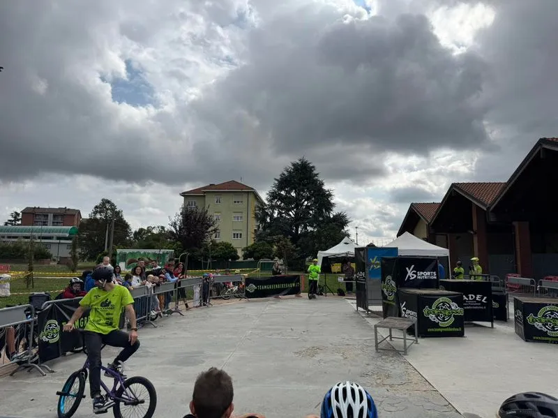 TROFARELLO - Tanti ragazzi e famiglie alla terza edizione del Bike Festival - FOTO