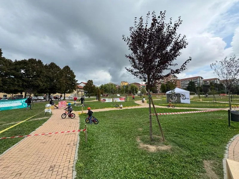 TROFARELLO - Tanti ragazzi e famiglie alla terza edizione del Bike Festival - FOTO