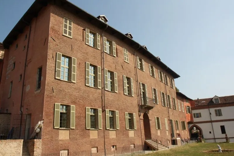 TROFARELLO - Torna l’appuntamento con le camminate dinamiche: si va al Castello Vagnone