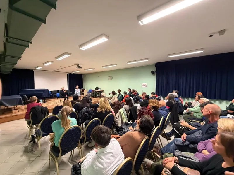 TROFARELLO - Storie, emozioni e impegno: un successo l'incontro sulle neurodivergenze