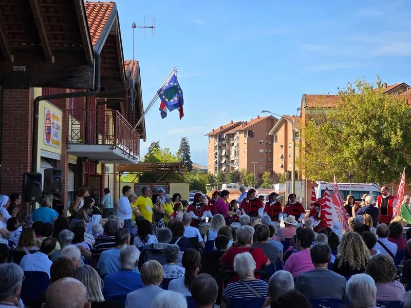 TROFARELLO - Un successo la camminata dinamica «Ognuno al suo passo» - FOTO