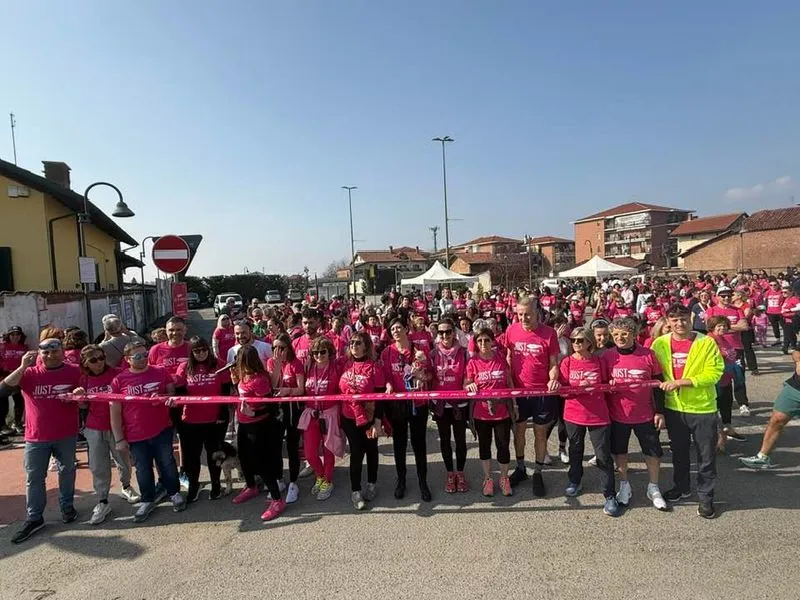 SANTENA - Successo per Just The Woman I Am On The Road - FOTO