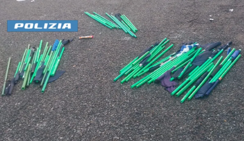 TROFARELLO - Dopo gli scontri sulla A1 fermati dalla questura di Torino 300 ultras del Napoli