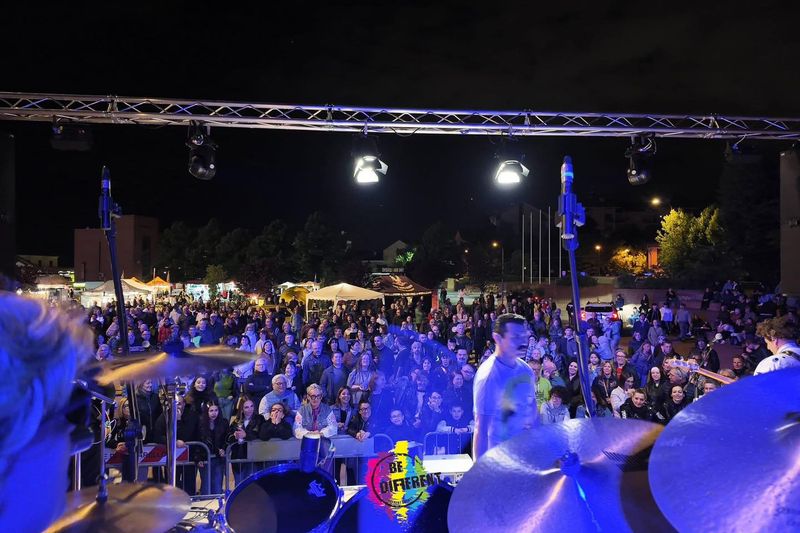 TROFARELLO - Un successo il Live Music: 5000 presenze all'atteso evento - FOTO