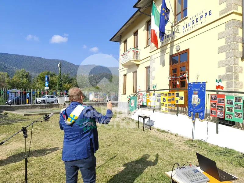 VAL DELLA TORRE - Grande festa per la nuova scuola Astrua - FOTO