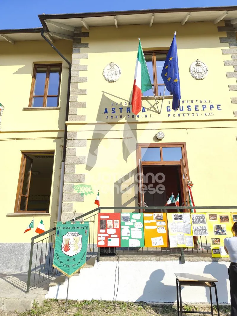 VAL DELLA TORRE - Grande festa per la nuova scuola Astrua - FOTO