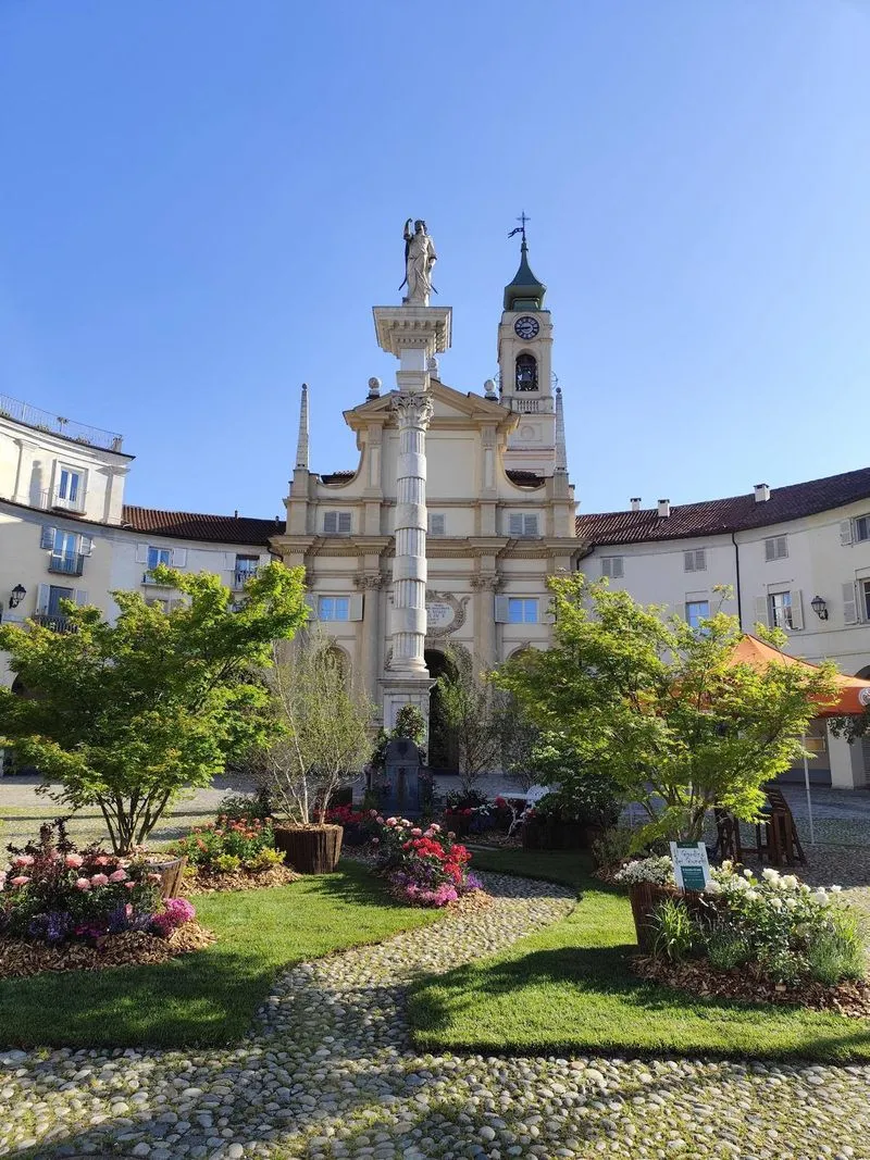 VENARIA - Nuovo record per la «Festa delle Rose»: oltre 29mila visitatori nel Centro Storico - FOTO