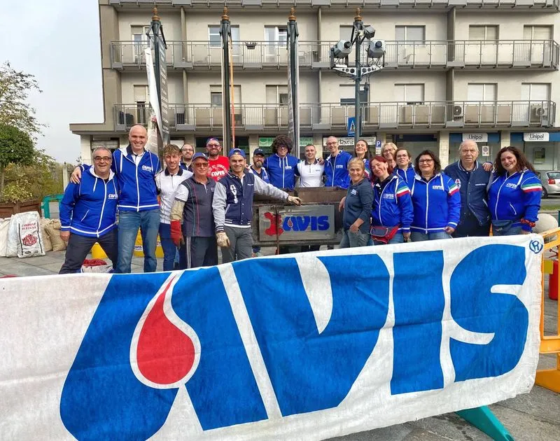 VENARIA - Un 1 Novembre di allegria con la «Castagnata» dell'Avis e il concerto de «I Cavalieri di Zara» - FOTO