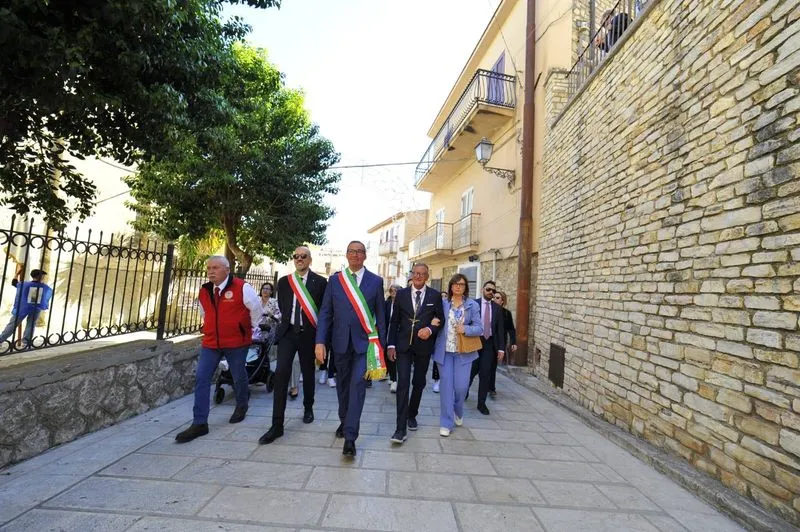 VENARIA - A Castronovo di Sicilia le celebrazioni del Santissimo Crocifisso: rinnovato il gemellaggio - FOTO