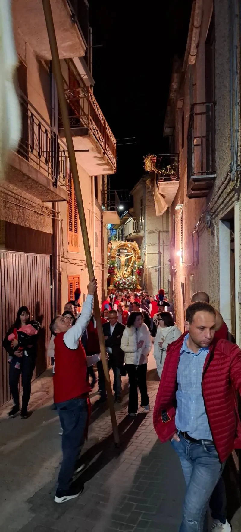 VENARIA - A Castronovo di Sicilia le celebrazioni del Santissimo Crocifisso: rinnovato il gemellaggio - FOTO