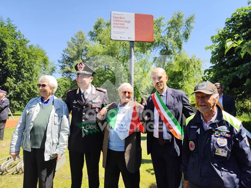 VENARIA - Nel parco Salvo d'Acquisto il giardino «Vittime della strage di Nassiriya» - FOTO