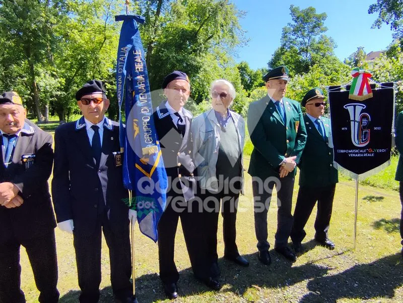 VENARIA - Nel parco Salvo d'Acquisto il giardino «Vittime della strage di Nassiriya» - FOTO