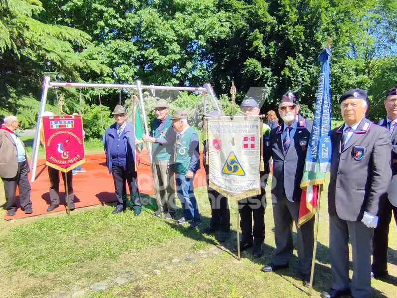 VENARIA - Nel parco Salvo d'Acquisto il giardino «Vittime della strage di Nassiriya» - FOTO