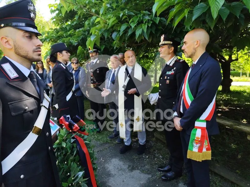 VENARIA - Nel parco Salvo d'Acquisto il giardino «Vittime della strage di Nassiriya» - FOTO