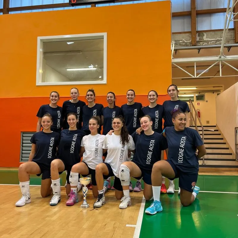 SPORT - Al Cogne il primo «Trofeo Città di Venaria» di pallavolo: 3-0 nella finale contro l'Alba Volley
