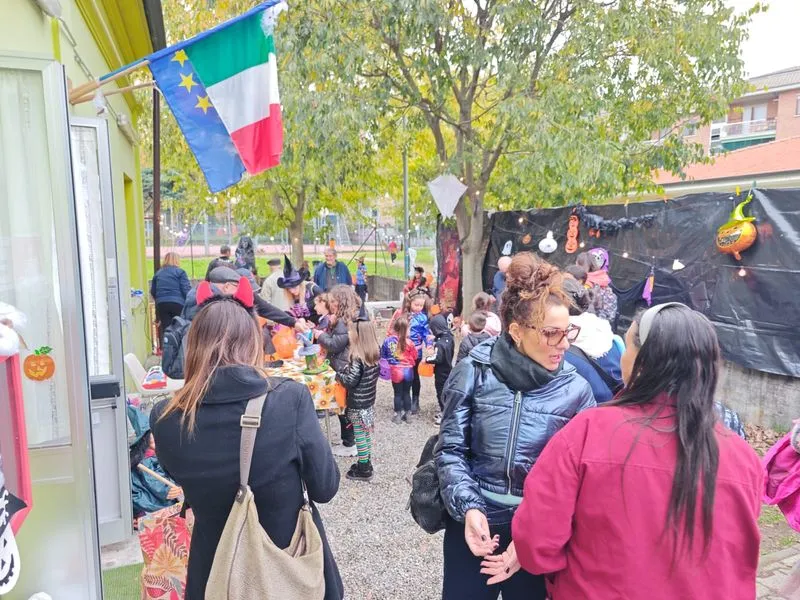VENARIA-DRUENTO - Musica, allegria, maschere e... «dolcetto o scherzetto?»: il successo di Halloween - FOTO