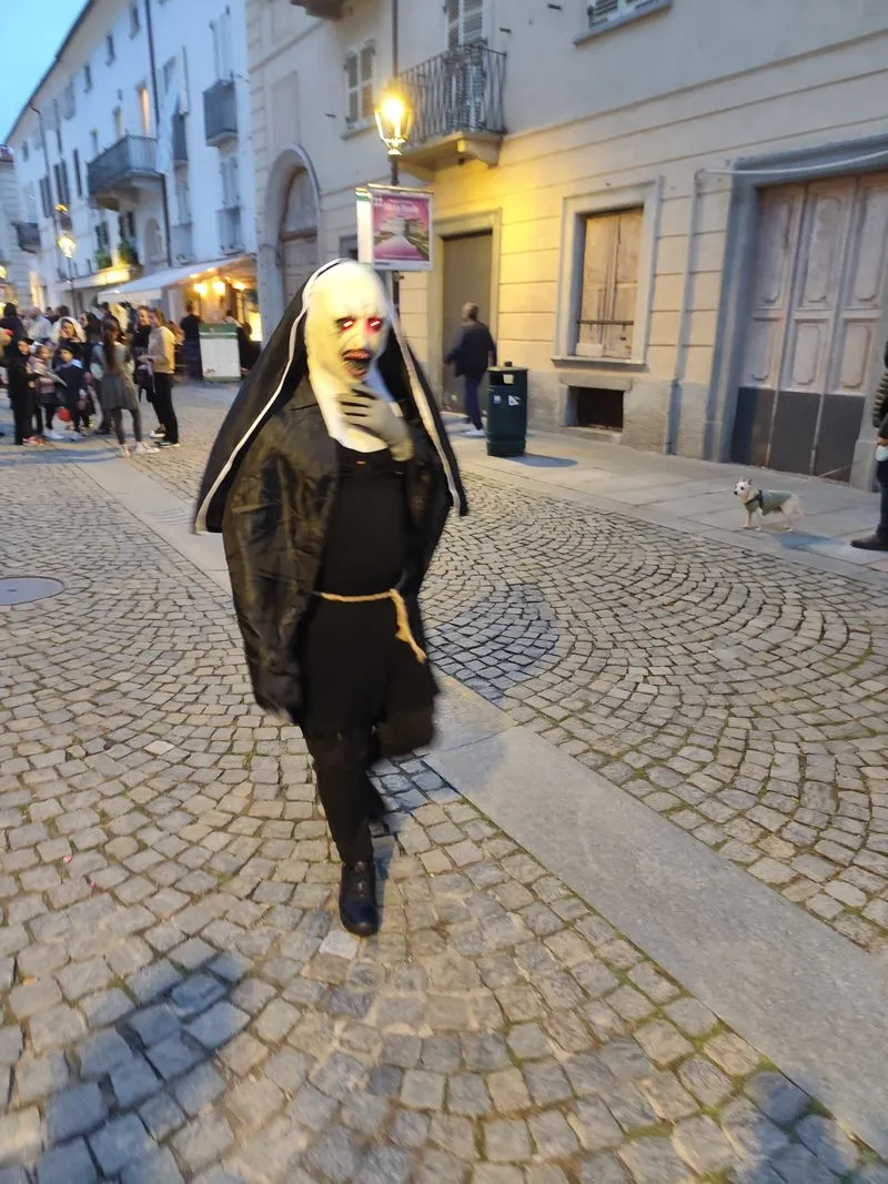 VENARIA-DRUENTO - Musica, allegria, maschere e... «dolcetto o scherzetto?»: il successo di Halloween - FOTO