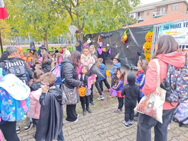VENARIA-DRUENTO - Musica, allegria, maschere e... «dolcetto o scherzetto?»: il successo di Halloween - FOTO