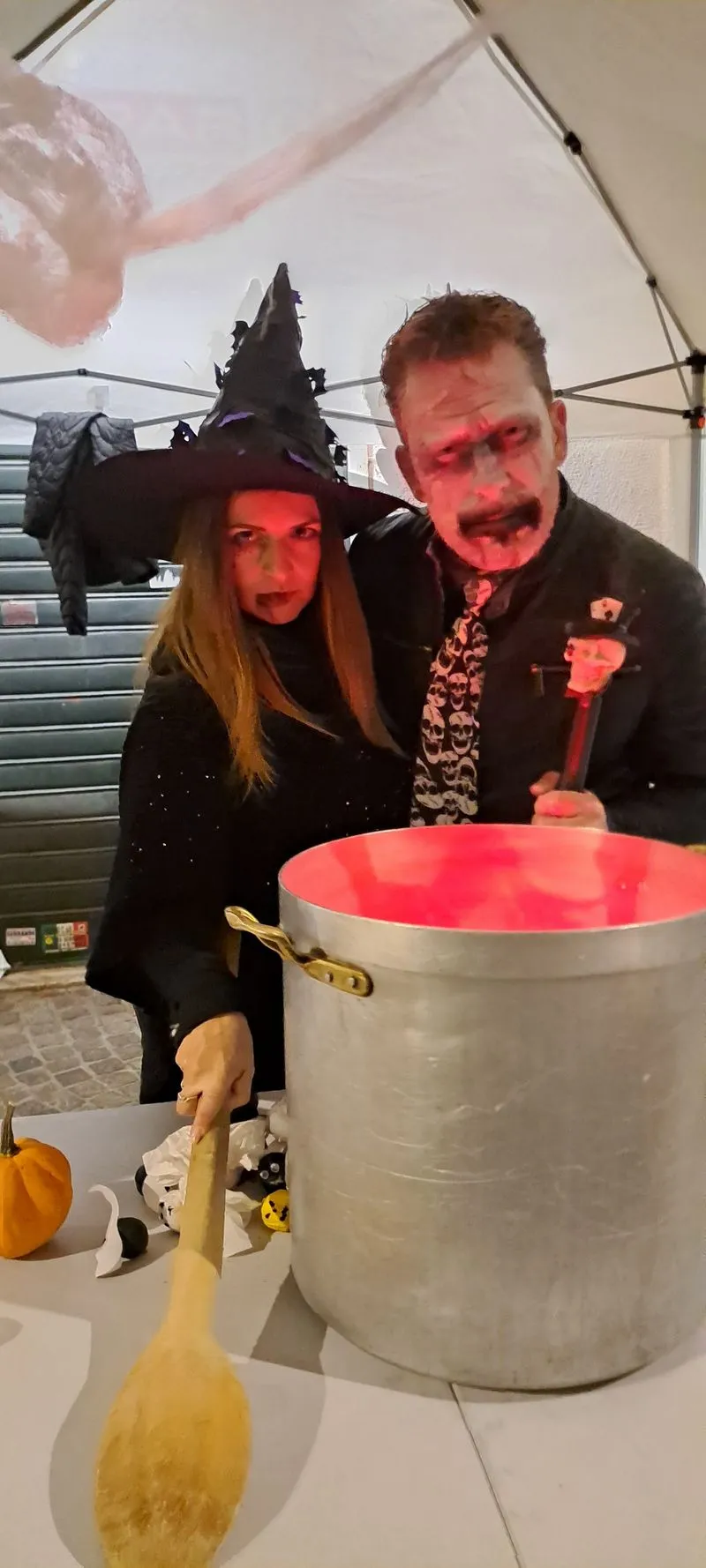 VENARIA-DRUENTO - Musica, allegria, maschere e... «dolcetto o scherzetto?»: il successo di Halloween - FOTO