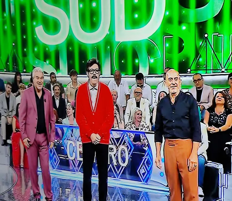VENARIA - Nicola Virdis strappa gli applausi di tutti nel nuovo programma Rai «Facci ridere» - FOTO