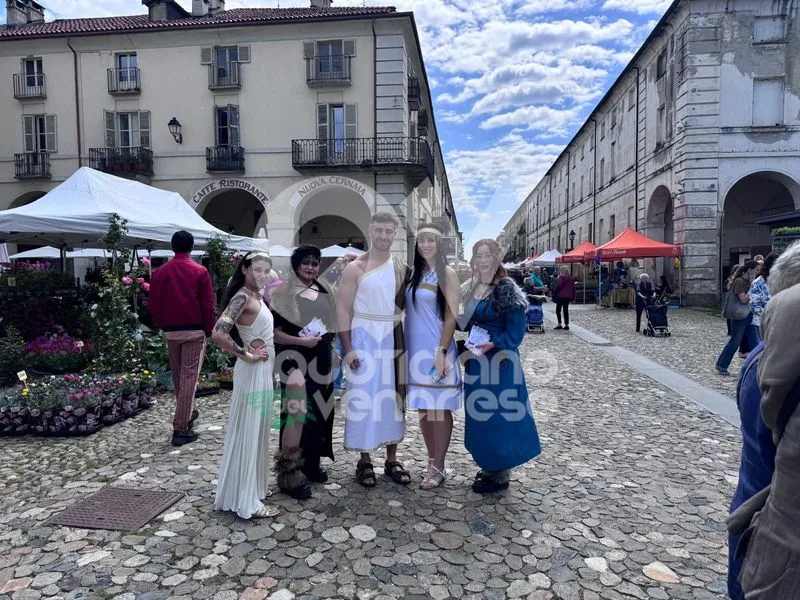 VENARIA - Centro Storico invaso di profumi per la «Festa delle Rose» e «Fragranzia»: IL PROGRAMMA DI DOMENICA - FOTO