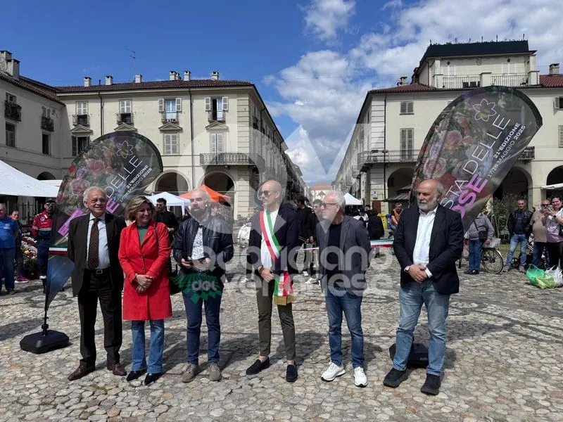 VENARIA - Centro Storico invaso di profumi per la «Festa delle Rose» e «Fragranzia»: IL PROGRAMMA DI DOMENICA - FOTO