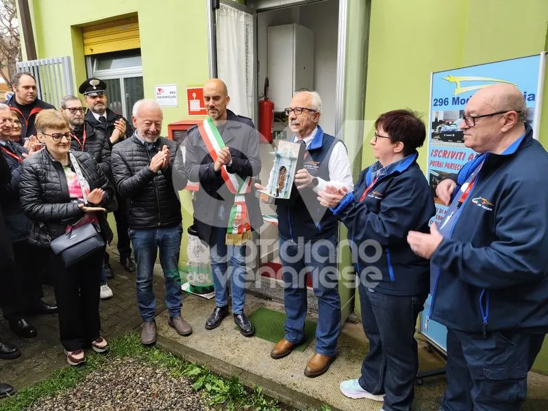 VENARIA - La «nuova casa» dell'associazione «296 Model» è in via Amati: grande festa al taglio del nastro - FOTO