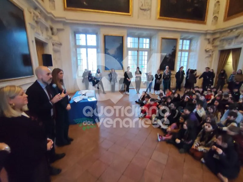VENARIA - «La mia Reggia»: gli studenti Under 19 entreranno gratis alla Reggia, nei Giardini e nel Castello della Mandria - FOTO