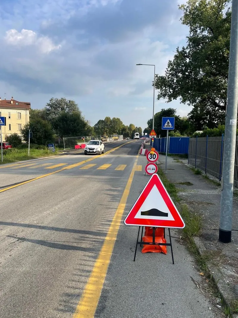 VENARIA - Lavori per il ponte sul Ceronda: dal 1 ottobre torna il doppio senso di circolazione e l'accesso in via Stefanat - FOTO