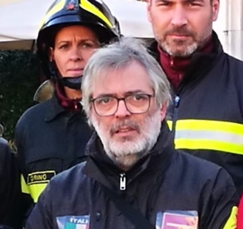 VENARIA IN LUTTO - Addio ad Angelo Lomonaco, storico capo distaccamento dei Vigili del Fuoco della Reale - FOTO