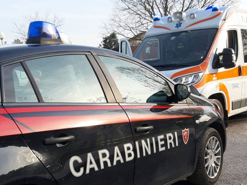 TRAGEDIA A VENARIA - Non risponde al cellulare: 30enne trovato morto in casa in via Trento