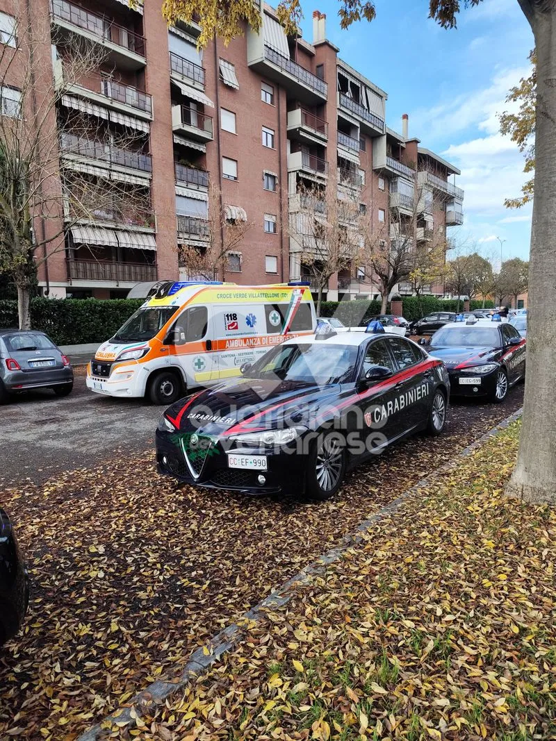 TRAGEDIA A VENARIA - Si getta dal balcone in corso Puccini: muore un uomo di 82 anni