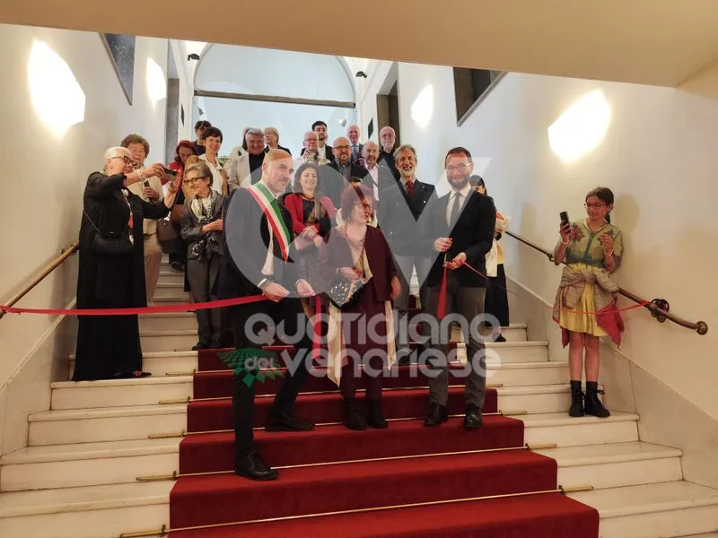 VENARIA - Al «Piccolo Regio» di Torino la personale dell'artista venariese Mariella Lavarino - FOTO