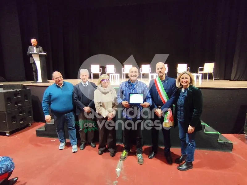 VENARIA - Premiati i commercianti e gli imprenditori che hanno fatto la storia della Città - FOTO