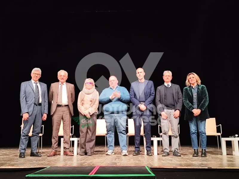 VENARIA - Premiati i commercianti e gli imprenditori che hanno fatto la storia della Città - FOTO