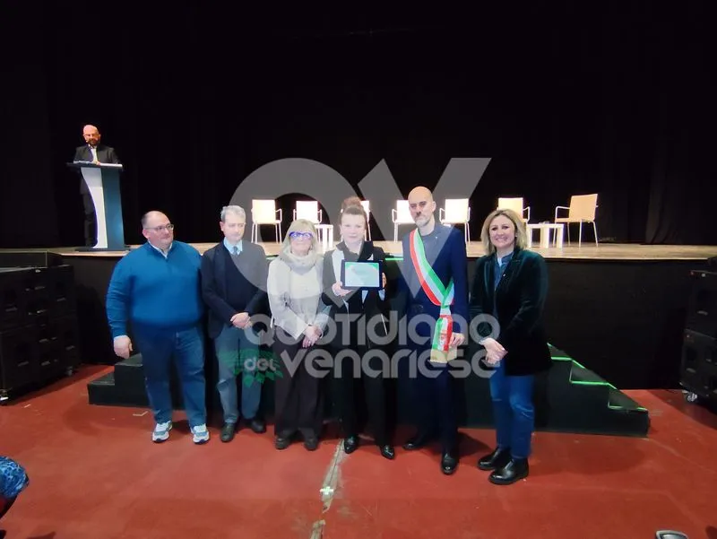 VENARIA - Premiati i commercianti e gli imprenditori che hanno fatto la storia della Città - FOTO