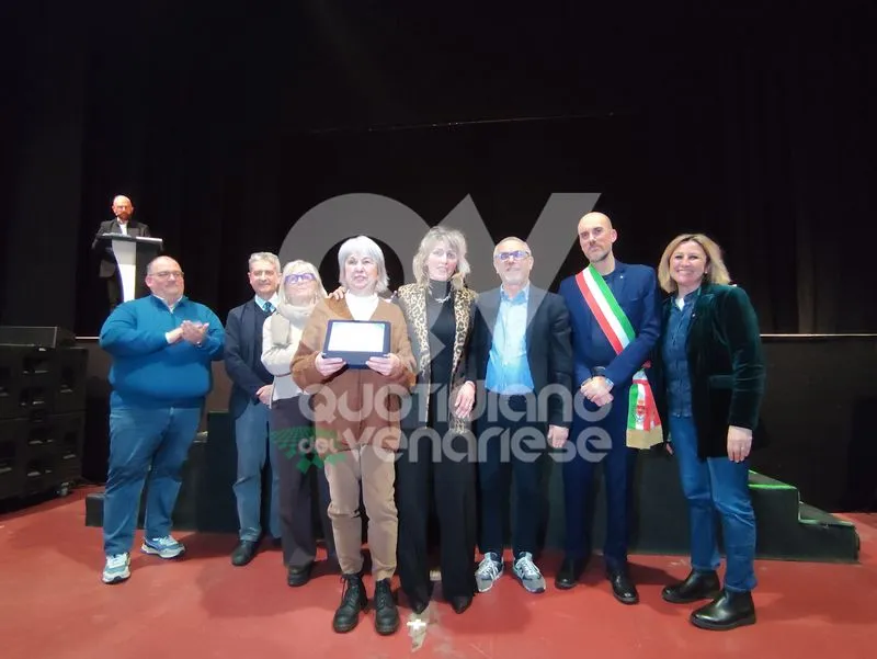VENARIA - Premiati i commercianti e gli imprenditori che hanno fatto la storia della Città - FOTO