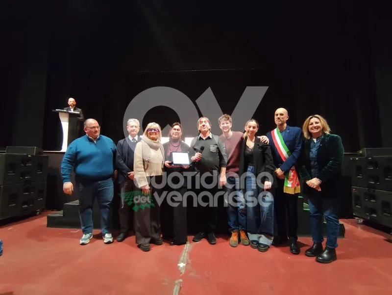 VENARIA - Premiati i commercianti e gli imprenditori che hanno fatto la storia della Città - FOTO