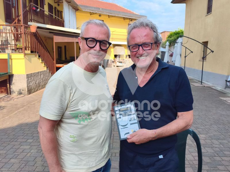 VENARIA - «Anonima Cronisti»: la prima fatica letteraria del giornalista venariese Beppe Minello - FOTO