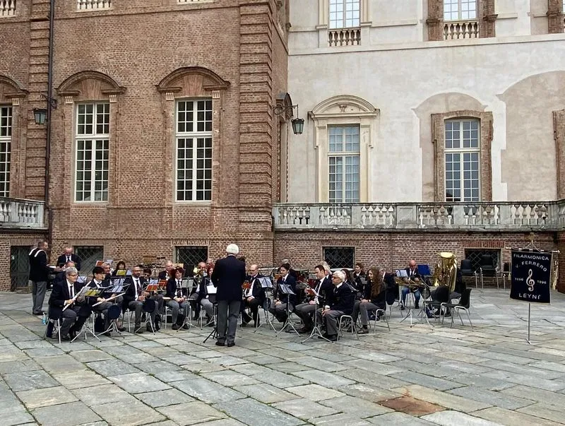 VENARIA - Un pomeriggio di grande musica con 13 bande assolute protagoniste - FOTO
