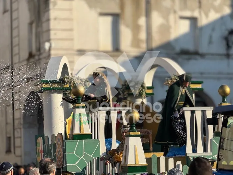 VENARIA - Carri, musica, bugie, cioccolata e tanta allegria: ecco il «Real Carnevale Venariese» - FOTO E VIDEO