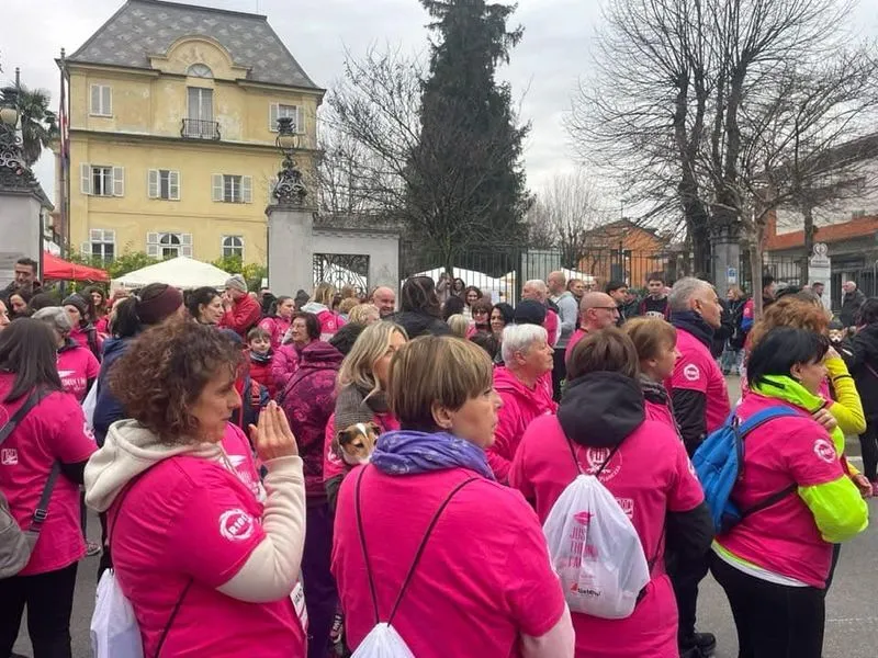 JUST THE WOMAN I AM - Una «marea rosa» a Venaria, Rivoli, Val della Torre, Caselle, Grugliasco, Borgaro, Cafasse e Pianezza - FOTO