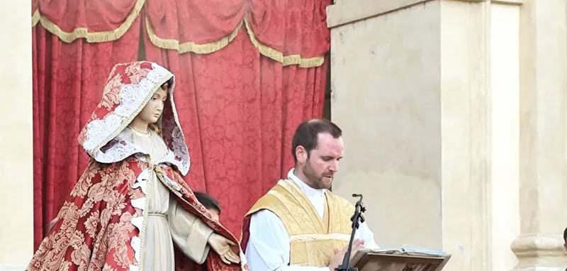 VENARIA - Grande festa con il Vescovo per don Enrico Griffa, nuovo parroco di Santa Gianna e San Paolo - FOTO