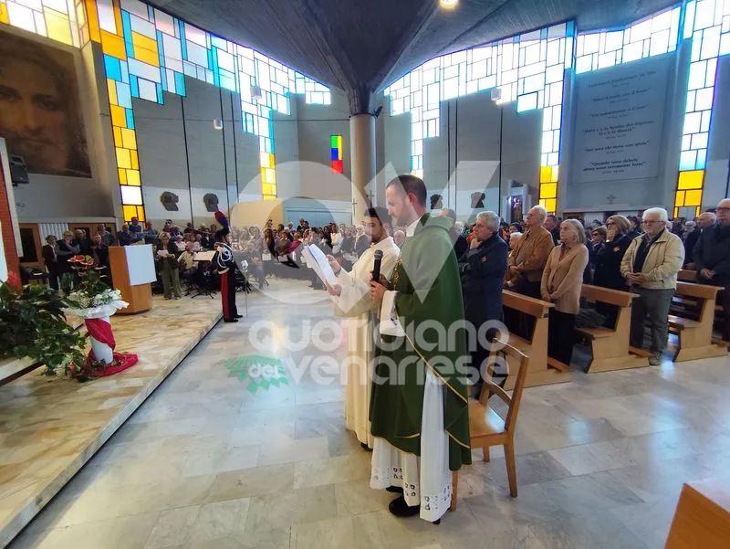 VENARIA - Grande festa con il Vescovo per don Enrico Griffa, nuovo parroco di Santa Gianna e San Paolo - FOTO
